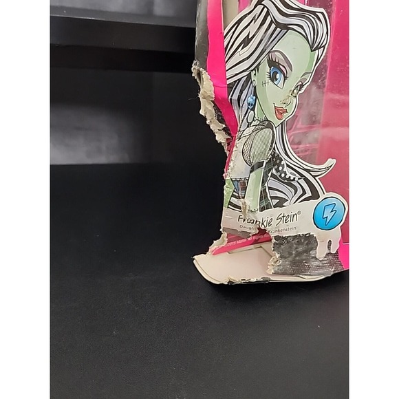 MATTEL/MONSTER HIGH "FRANKIE STEIN" 2015 DOLL 10" BLUE DRESS W/RED TIE NWOB - Picture 6 of 7